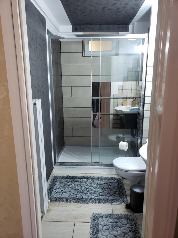 Phoenix Studio Bucureşti Eksteriør bilde